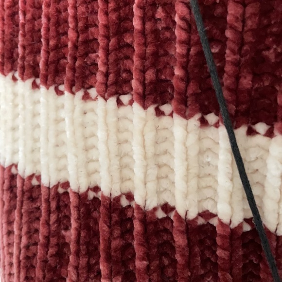 Maroon and white striped sweater - Picture 3 of 3